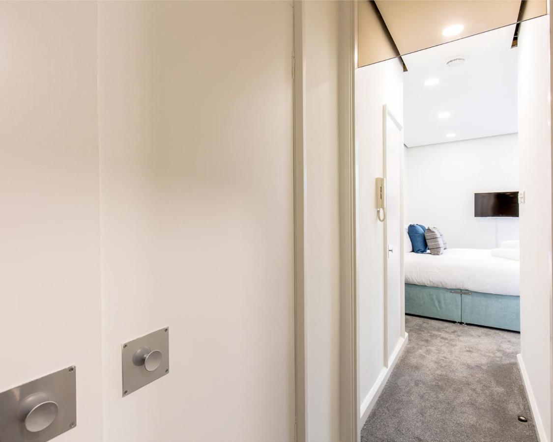 Modern Studio Next To Edinburgh Castle Apartment Exterior foto